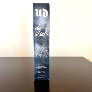 Urban Decay Oil Control Makeup Setting Spray